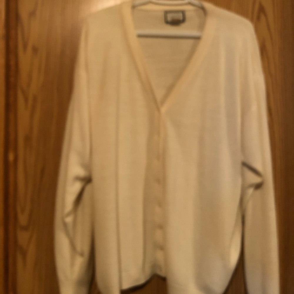Caroll Reed Cream Cardigan Ladies - Picture 2 of 6